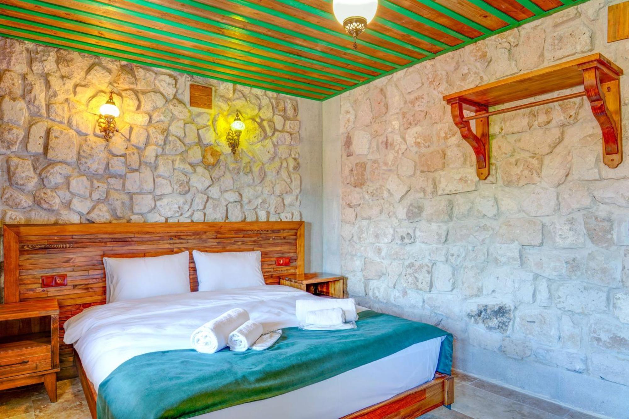 Nissa Cave Hotel Goreme Exterior photo